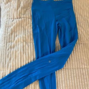 Robins Egg blue Lulu Lemon leggings